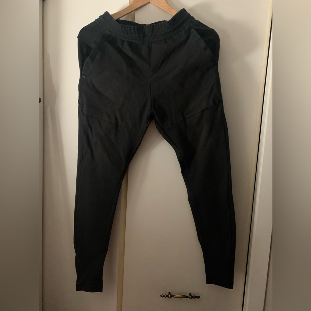 Nike tech fleece limited edition premium sweatpants joggers (size xs)